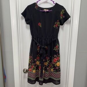 Mimi + Daphne Dress Floral Short Sleeve Above the Knee Cinched Waist Tie Belt